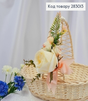 Декоративна пов'язка для кошика з МОЛОЧНОЮ трояндою та  квітами, 10*18см на зав'язках 283013 фото