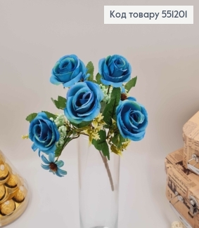 Композиция "Букет ГОЛУБНО-ЗЕЛЕНЫЕ розы 5шт и другие цветы", высота 32см 551201 фото