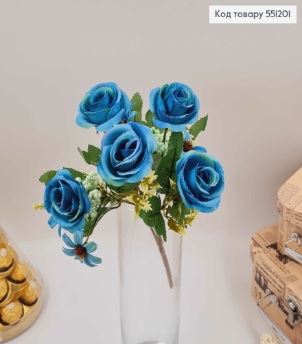 Композиция "Букет ГОЛУБНО-ЗЕЛЕНЫЕ розы 5шт и другие цветы", высота 32см 551201 фото 1