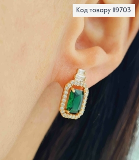 Серьги с изысканным Зеленым камнем в оправе из камешков, дл. 1,7см, англ. застежка, Xuping 18К 119703 фото