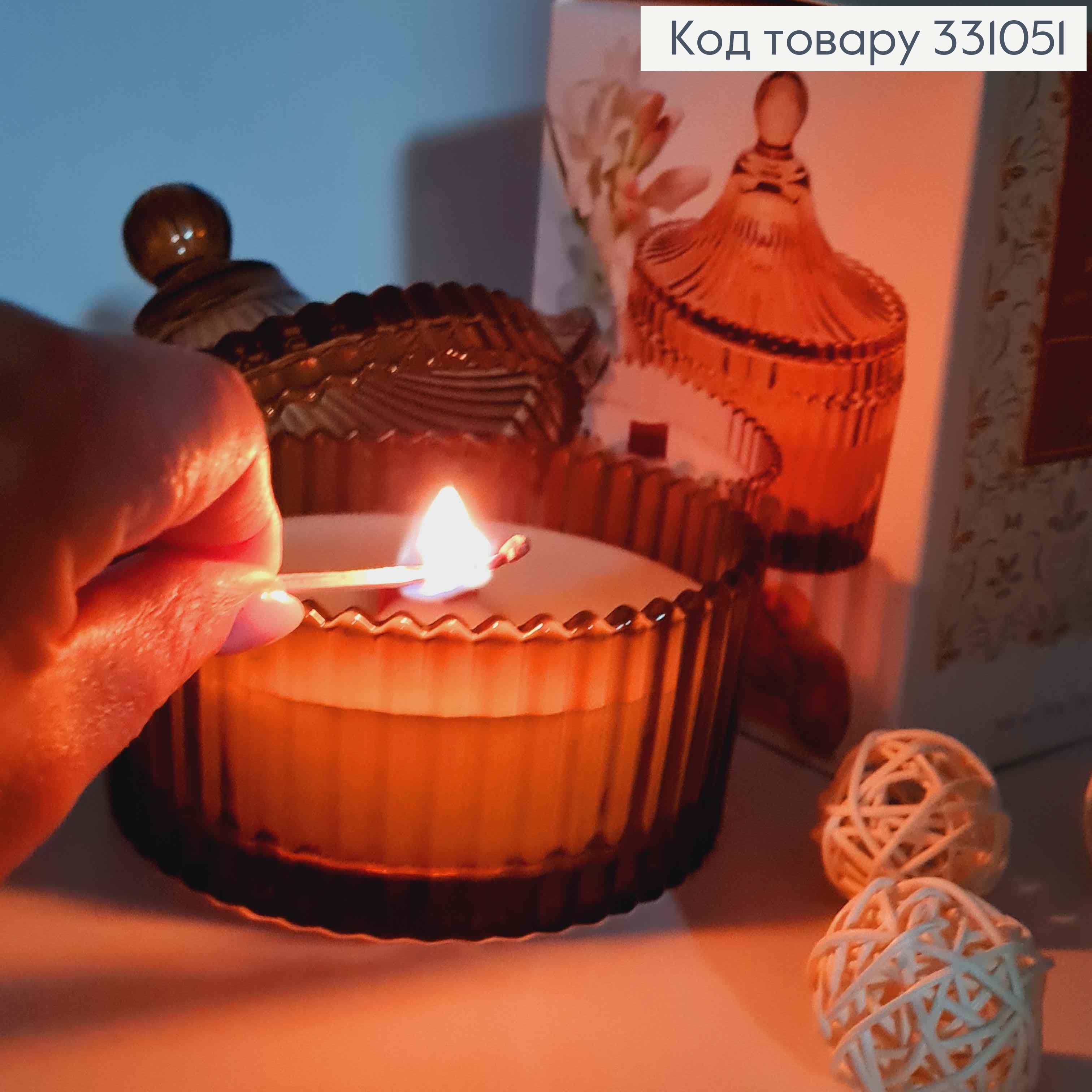 Парфумована СОЄВА свічка у склі (10*5см) з кришкою(7см),дерев"яний гніт,AMBER & TUBEROSE,150г/25год 331051 фото 3
