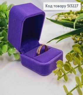 Коробка велюр, квадратная с тиснением, 6*5*4,5см, темно-сиреневого цвета. 513227 фото