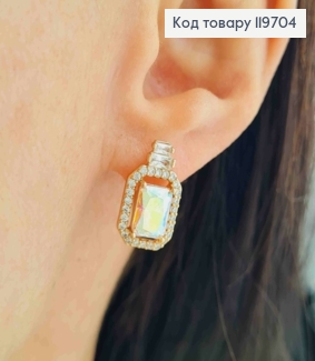 Серьги с изысканным блестящим камнем Хамелеон в оправе из камней, 1,7см, англ застежка, Xuping 18К 119704 фото