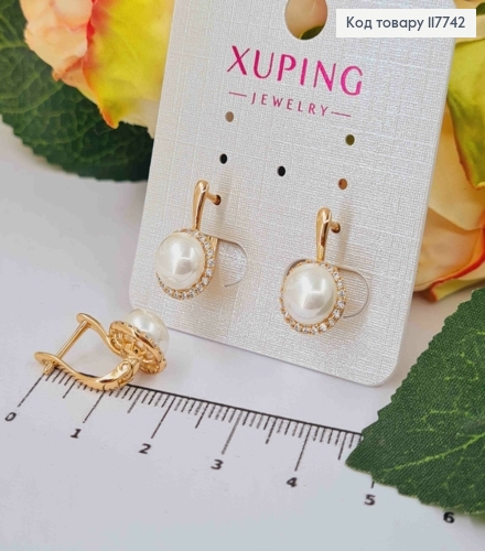 Серьги с жемчужиной в оправе из камней, 1,7см, английская застежка, XUPING 18K 117742 фото 1