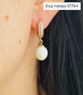 Серьги кольца (1,5см), украшенные камешками в три ряда и подвесной жемчужиной (1,2см), Xuping 18К. 117764 фото