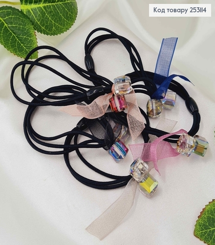 Резинка тройная с двумя квадратными кристалликами и цветной лентой в ассортименте. 253114 фото 2