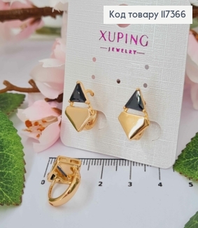 Серьги кольца 1,4см, Ромбик с Треугольным Черным камешком, размер 1,5*1см, Xuping 18K 117366 фото