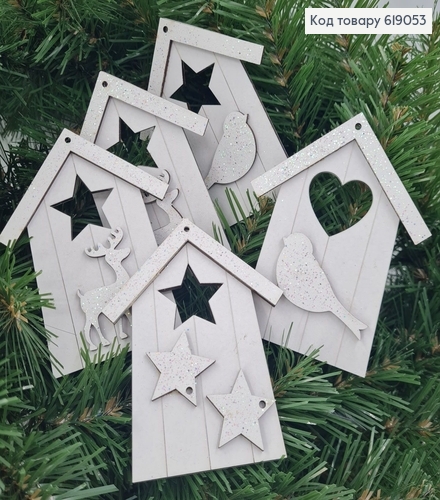 Игрушка на елку деревянный домик с фигуркой 11*9 см 619053 фото 1