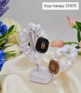 Резинка жатка 6см, Білого кольору, з квадратною пластинкою "Гуччі" з камінцями 253175 фото