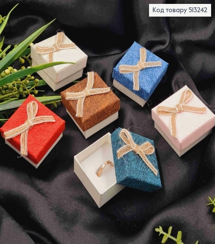 Коробочка квадратная ювелирная "Лен", размер 5*5*2,5 см, белая серединка, цвета в ассортименте. 513242 фото 1