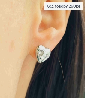 Серьги гвоздики серебряного цвета "Сердце" с камешком, 1см, сталь Stainless Steel 260151 фото