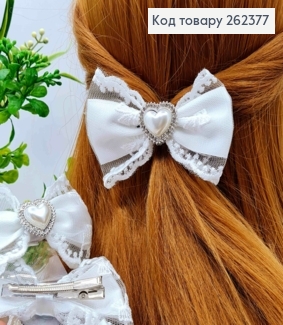 Бант БЕЛЫЙ с Сердцем в камешках, на заколке 6см, ткань кружево, размер 9*6см, руч. 262377 фото