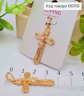 Крестик с распятием и камешками на кончиках, размер 3,1*2см Xuping 18K 130701 фото