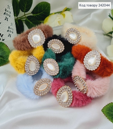 Резинка  пушок з брошкою в ас. 242044 фото 1