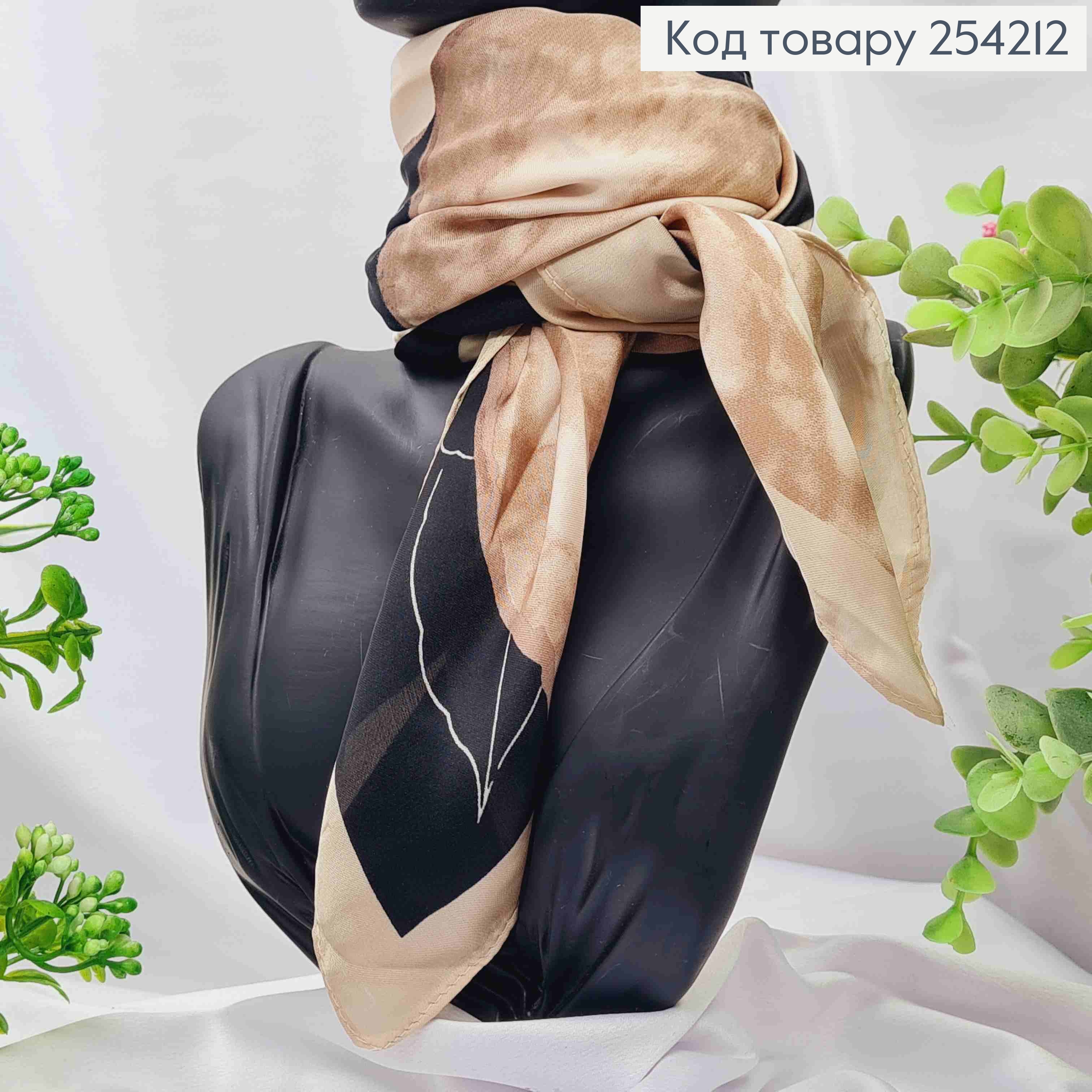 Хустка з колечком, Чорно-Кремового кольору з малюнком "Квітка", 70*70см, 100% поліестр (шовк) 254212 фото 2