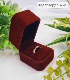Коробка велюр, квадратная с тиснением, 6*5*4,5см, Коричневого цвета 513228 фото
