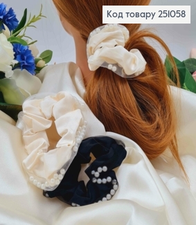 Резинка атласная, 11см, по периметру бусинки, перекатывающиеся в сеточке (молочная/черная) в ассорт. 251058 фото