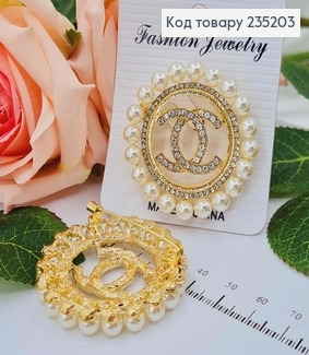 Брошь Шанель, золотого цвета, в оправе с камешками и жемчужинами, 4,5см. 235203 фото