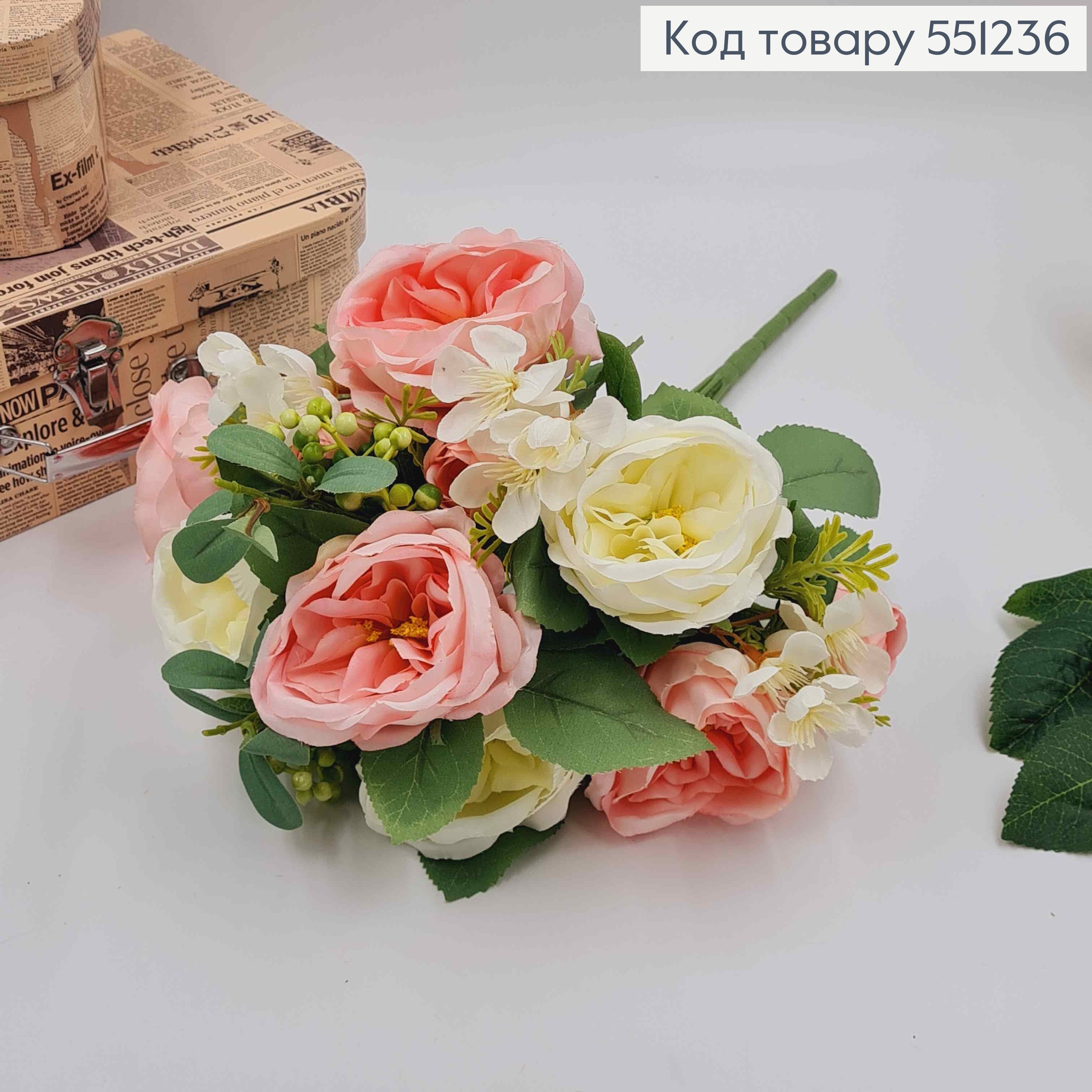 Композиция "Букет РОЗОВЫХ и БЕЛЫХ пионов с зелеными ягодками и яблоневым цветом", высотой 46см 551236 фото 2