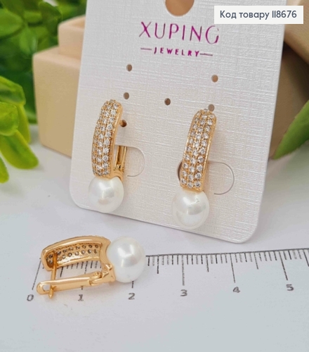 Серьги с жемчужиной украшены блестящими камнями, 2,2см, английская застежка, Xuping 18К. 118676 фото 1