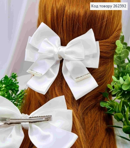 Бант БЕЛОГО цвета с Бусинами и Стразами, на шпильке 7,5см, ткань атлас, размер 12,5*9см 262392 фото 1