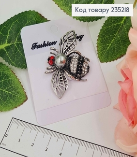 Брошь металл Муха серебро с белыми камешками 5х3,5см 235218 фото