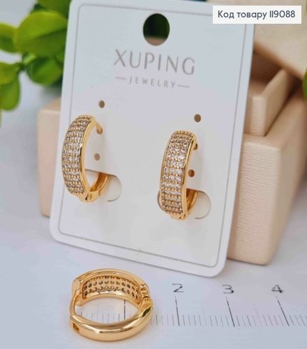 Серьги кольца украшены Блестящими камешками в три ряда, ширина 5мм, диаметр 1,5см, Xuping 18K 119088 фото 2