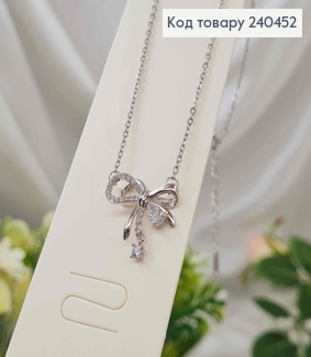 Цепочка серебряного цвета, с подвеской Бантиком, в камешках, 42+5см, сталь Stainless Steel 240452 фото