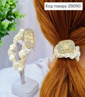 Резинка жатка Молочного кольору, з пластинкою "Шанель" в камінцях, 6см 251090 фото