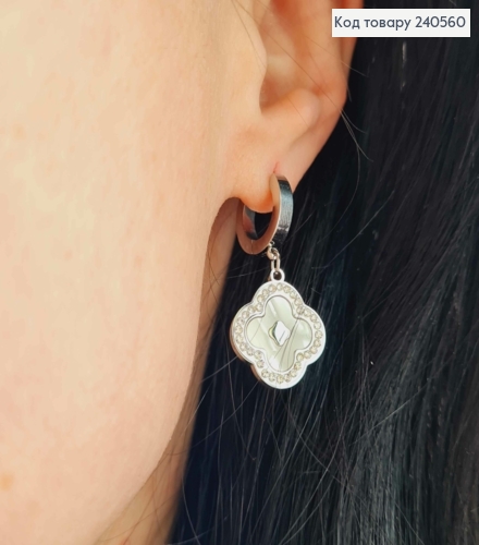 Серьги кольца, подвеска "Van Cleef" с белой эмалью, 1,5см, серебряного цвета, сталь StainlessSteel 240560 фото 3