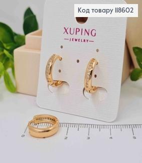 Серьги кольца украшены Блестящими камешками, ширина 3,5мм, диаметр 1,6см, Xuping 18К. 118602 фото