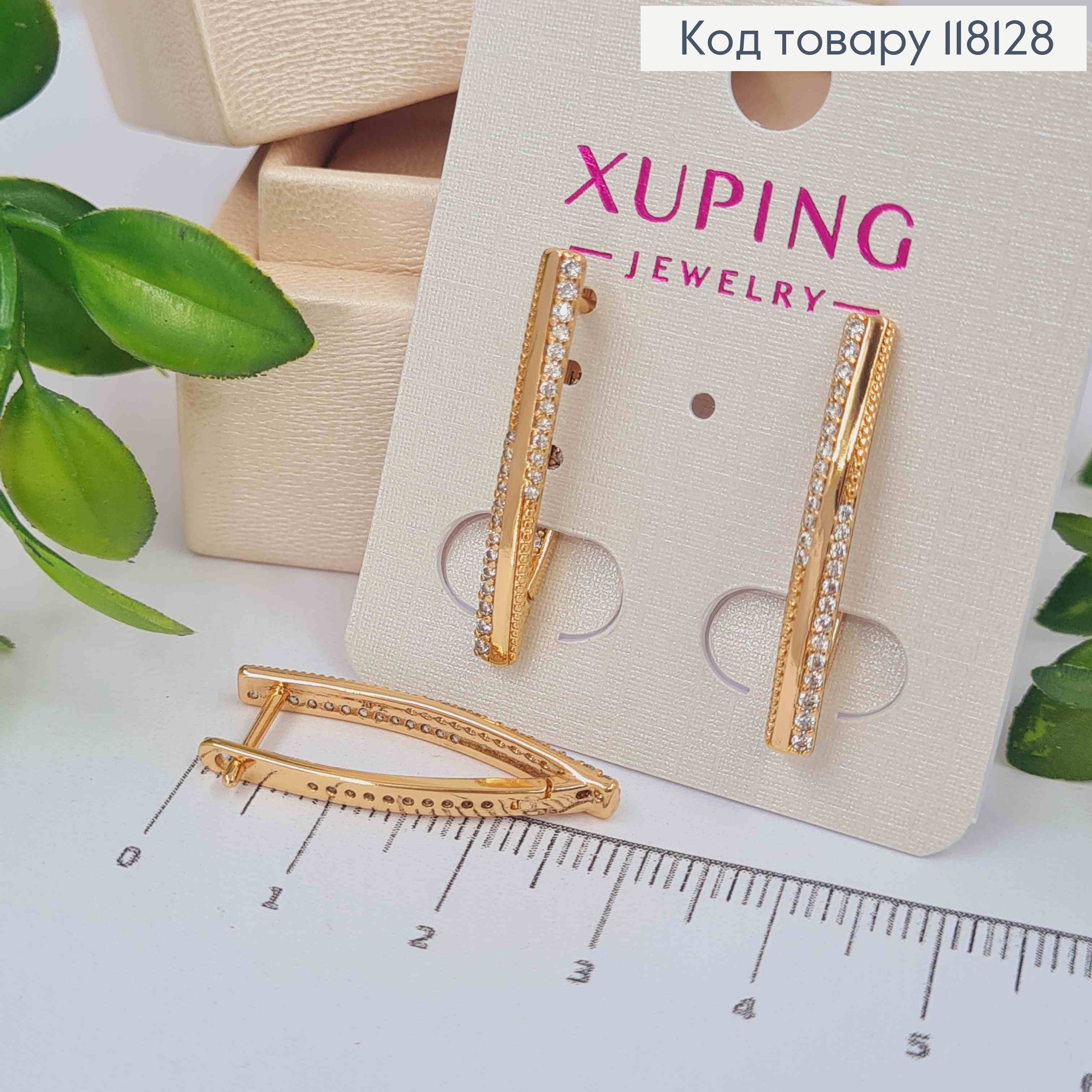 Серьги стрелы украшены яркими камешками по краям, длина 2,8см, англ. застежка, Xuping 18К 118128 фото 1