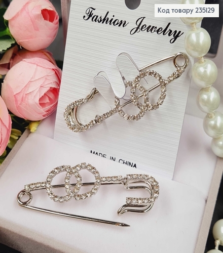 Брошка Шпилька "Два кольца" в камушках 5.5*2 см, серебряный цвет. 235129 фото 1