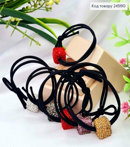 Резинка шнурок з Квадратною брошкою в Блискучих камінцях, Чорного кольору, 5см 245190 фото 1