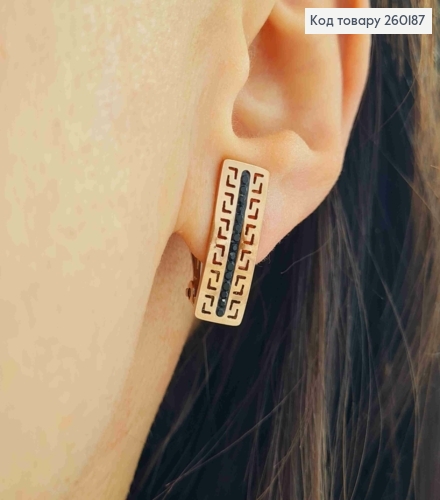 Серьги клипсы медного цвета, ВЕРСАЧЕ с Черными камешками, 2*0,6см, Stainless Steel 260187 фото 2