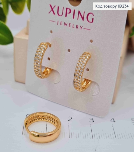 Серьги кольца украшены Блестящими камешками в три ряда, диаметр 1,7см, Xuping 18K 119234 фото 1