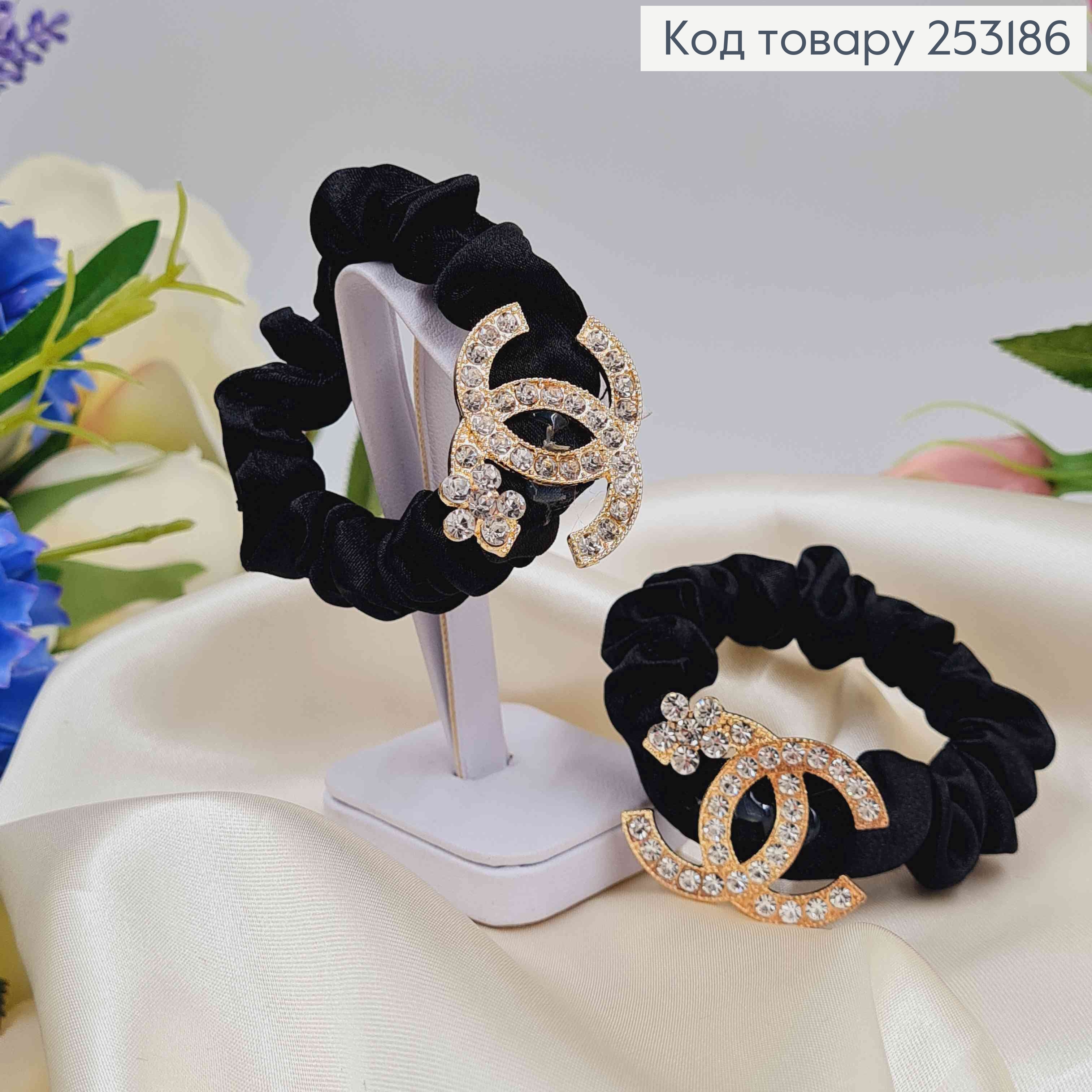Резинка жатка 6см, Чорного кольору, з пластинкою "Шанель" з квіточкою, в камінцях 253186 фото 2