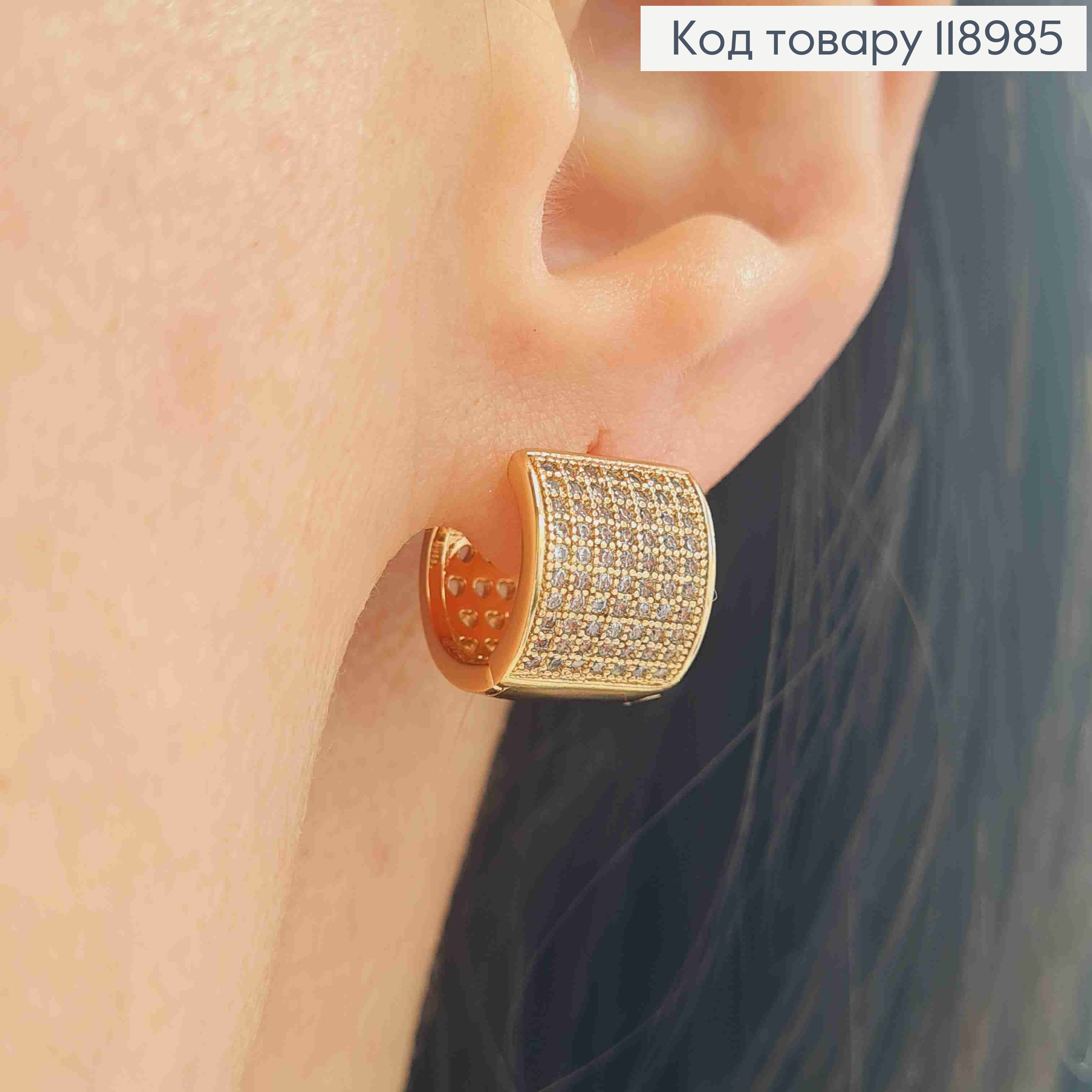 Серьги кольца украшены Блестящими камешками, ширина 1см, диаметр 1,3см, Xuping 18K 118985 фото 2